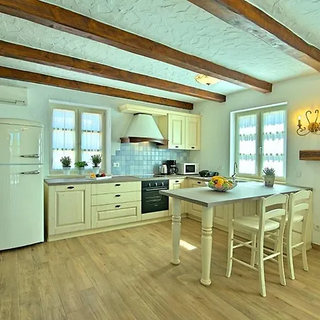Roberta Holiday home